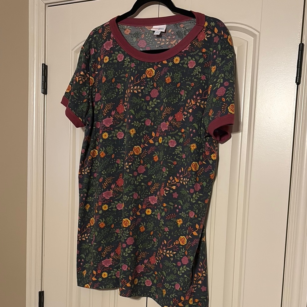 LuLaRoe Floral Top with Pink and Gray